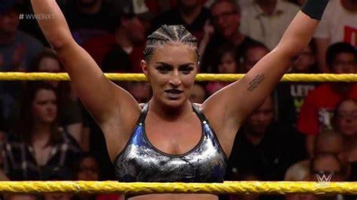 15 Wrestlers Who Questioned Their Orientation