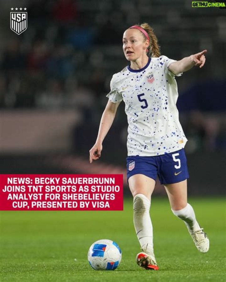 Becky Sauerbrunn Net Worth, Age, Height, Weight, Family, Wiki 2024