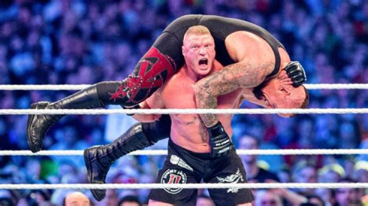 Braun Strowman Says He's Stronger Than Brock Lesnar