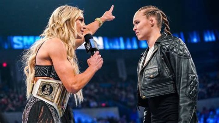 Charlotte Flair Vs Ronda Rousey