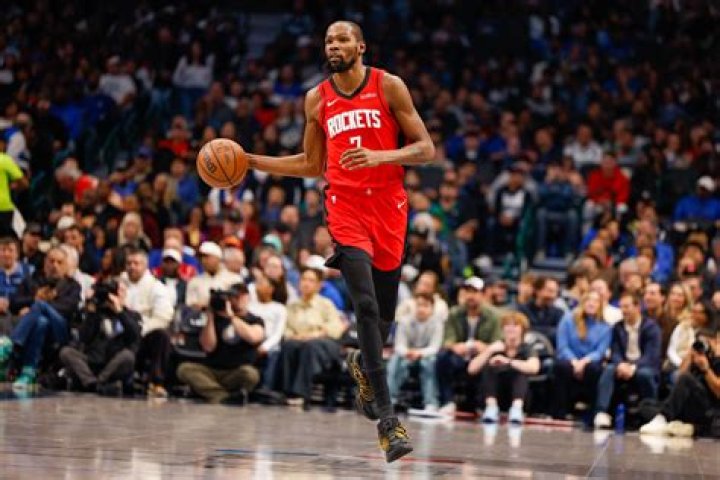 Kevin Durant Down The Court
