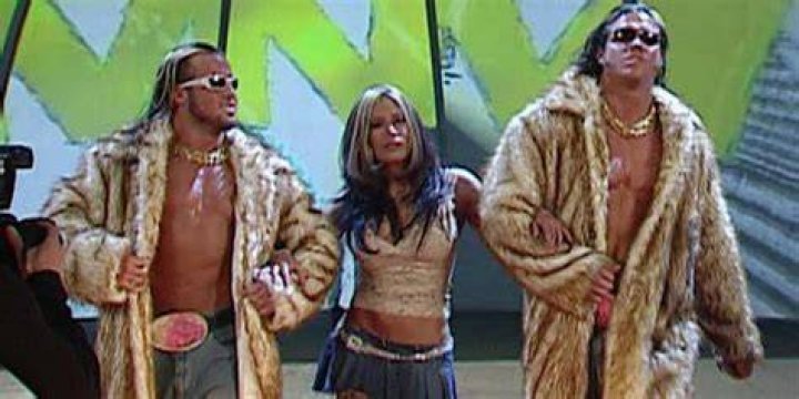 MNM making their entrance.