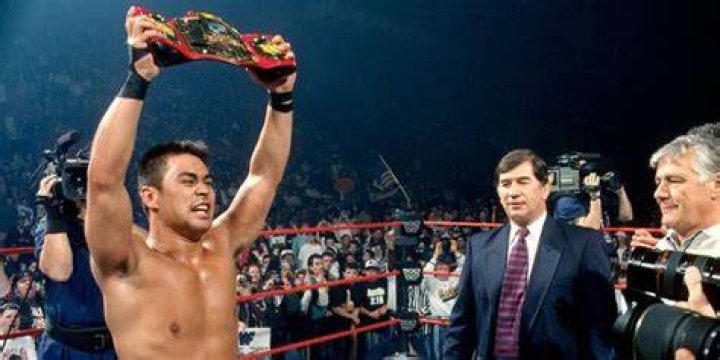 Taka Michinoku wins the WWE Light Heavyweight Championship