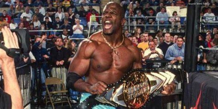 terry crews with the battle dome title