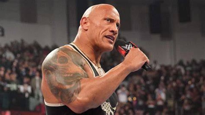 The Rock takes on Booker T for the WCW Championship at SummerSlam 2001