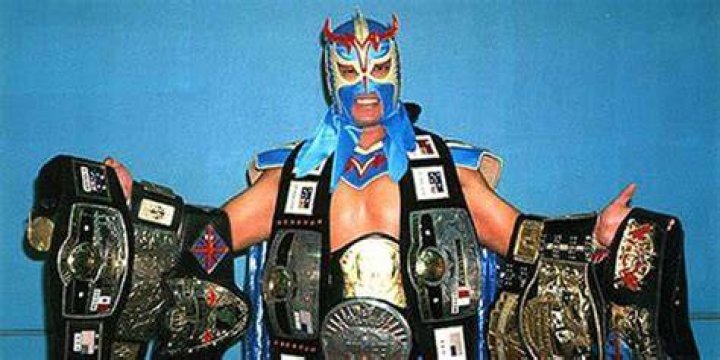 Ultimo Dragon J Crown Cropped