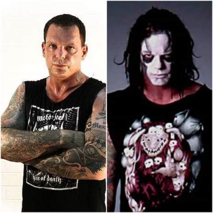 Vampiro with and without facepaint